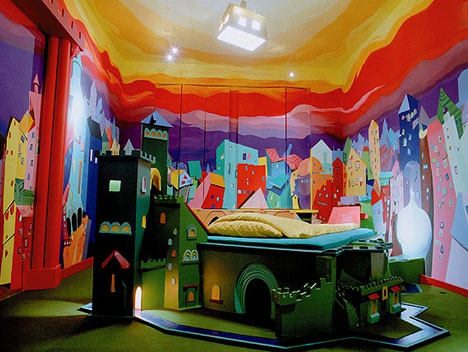 kids-castle-art-hotel-room-