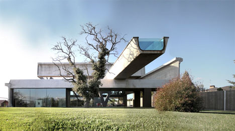 massive-modern-prefab-house massive-modern-prefab-house