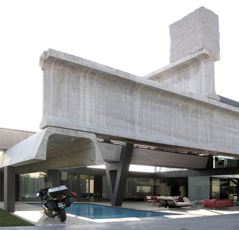 massive-prefab-concrete-steel-home massive-prefab-concrete-steel-home