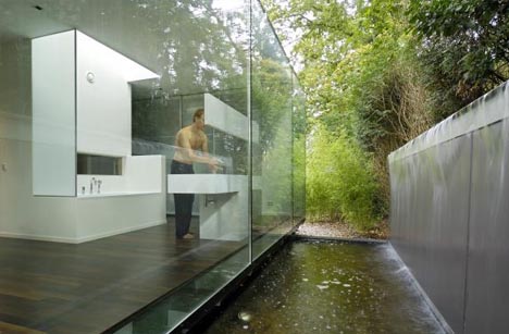 one-floor-to-ceilng-exterior-glass one-floor-to-ceilng-exterior-glass