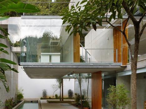 lofted-modern-glass-metal-house