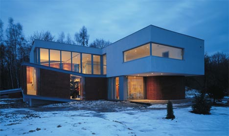modern-white-wood-house-design modern-white-wood-house-design