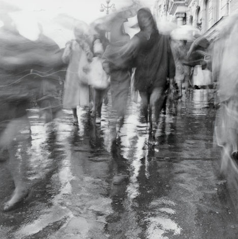 Time Lapse Ghost Cities: 8 Eerie Black & White Photographs ghost blurred pedestrian image Time Lapse Ghost Cities: 8 Eerie Black & White Photographs