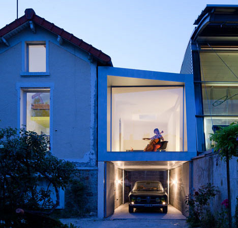 music home night view