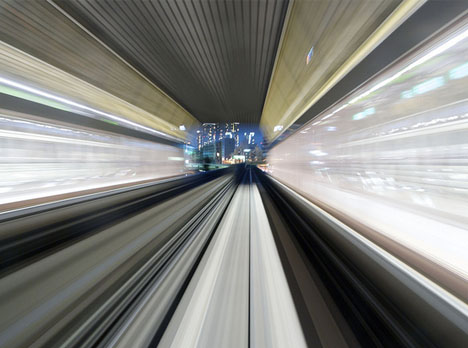 photo city train tunnel