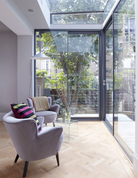Modern Glass Addition London Home 4