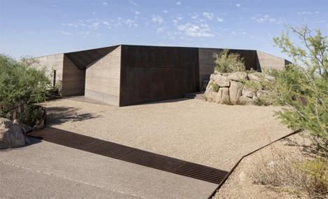 desert courtyard house