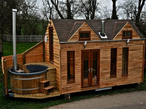 Tiny House Hot Tub 1