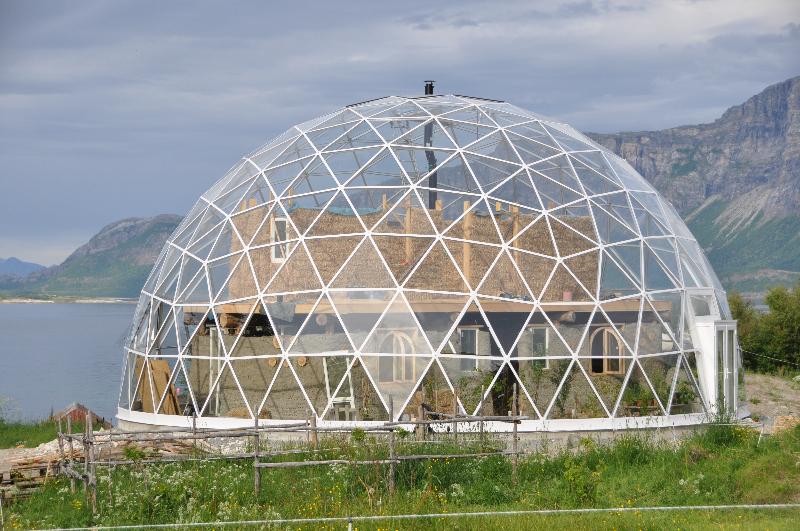 Your Very Own Crystal Maze in Your Back Garden, Courtesy of Garden Igloos and Solardome